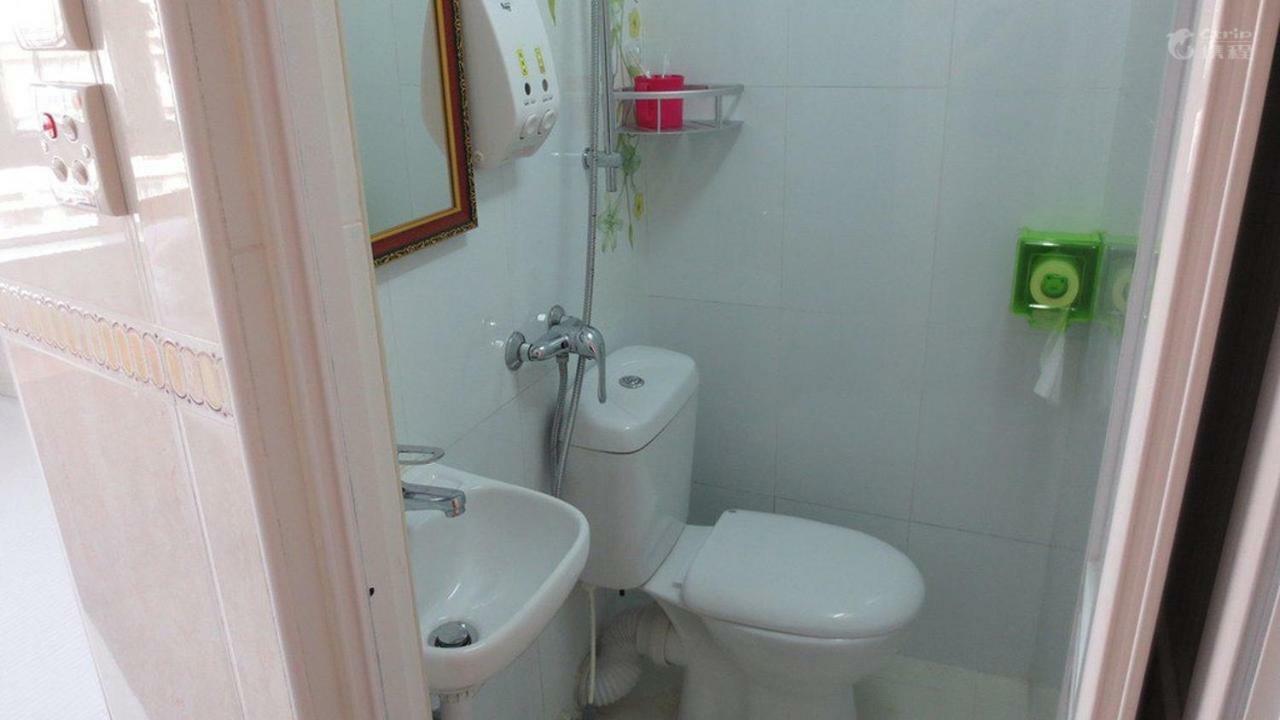 Hong Kong Jiu Long Hostel Екстериор снимка